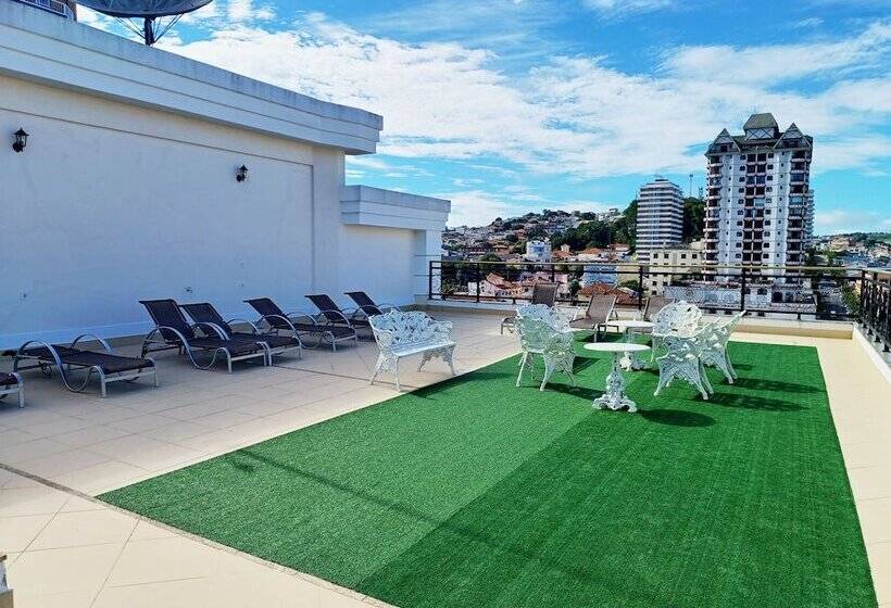 בית מלון כפרי Carmen Palace