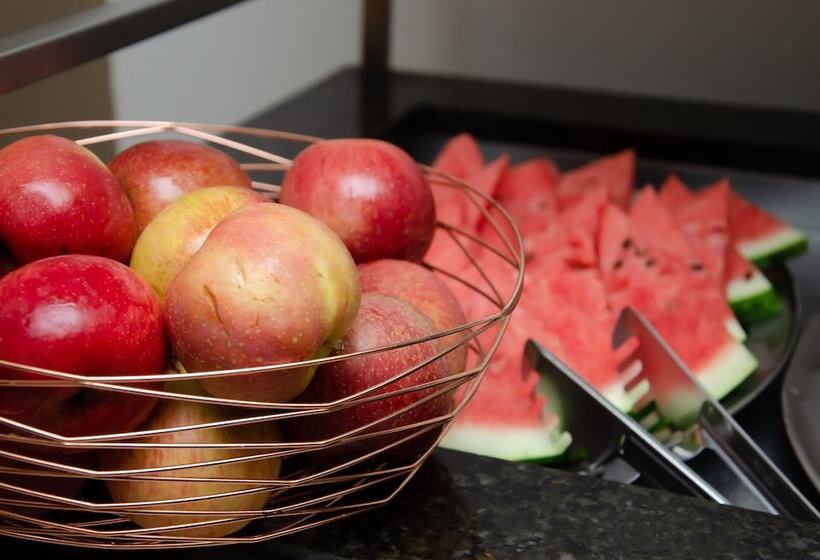 هتل Ilhabela Park