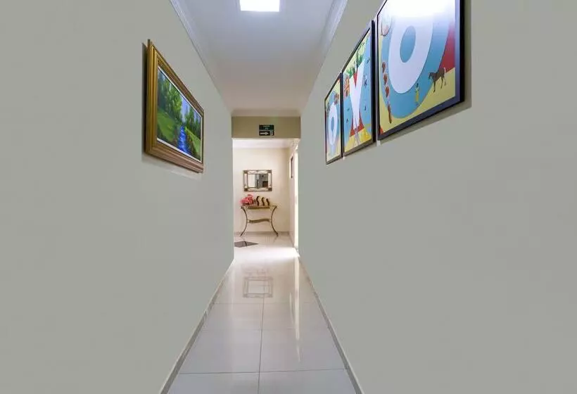 ホテル Via Universitária
