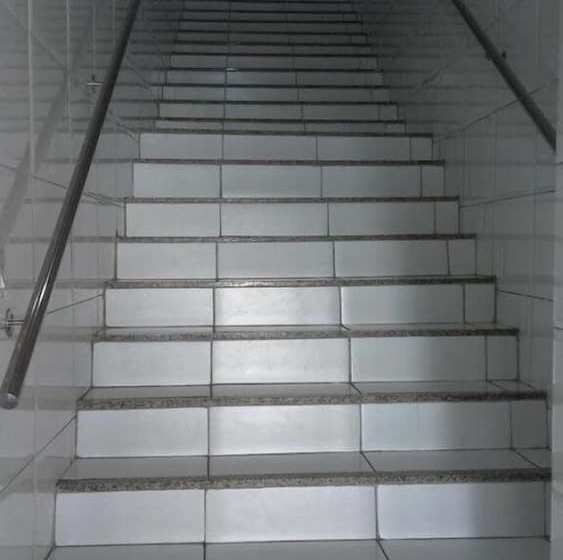 Lax Hotel Acesso Através De Escadas