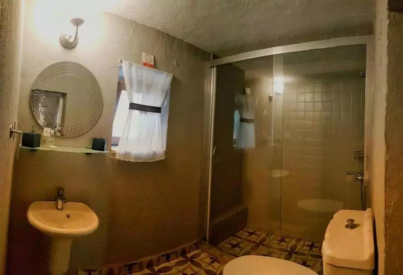 Aamiaismajoitus (B&B) Lilyum Alaçatı Taş Ev