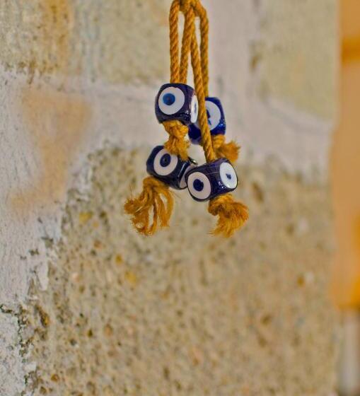 مبيت وإفطار Lilyum Alaçatı   Taş Ev