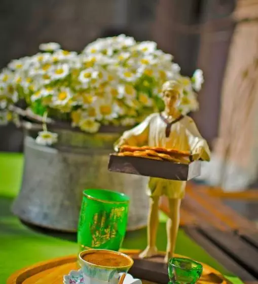 Aamiaismajoitus (B&B) Lilyum Alaçatı Taş Ev