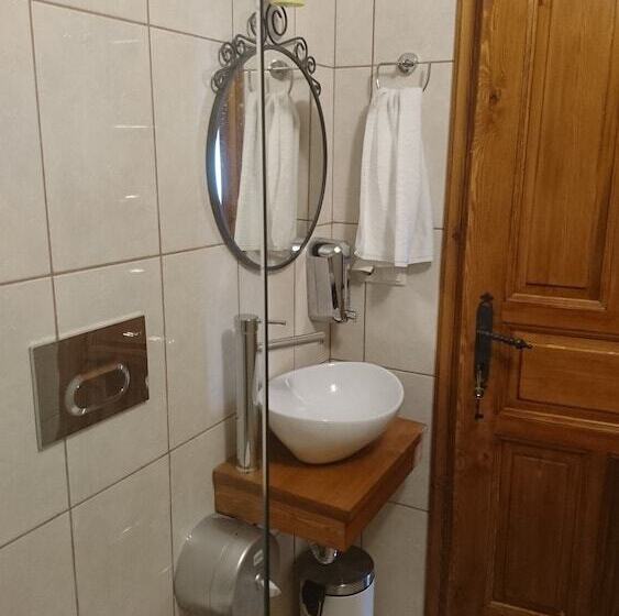 تختخواب و صبحانه şirince Klaseas Hotel&restaurant