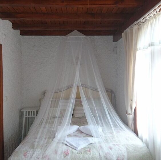 تختخواب و صبحانه şirince Klaseas Hotel&restaurant