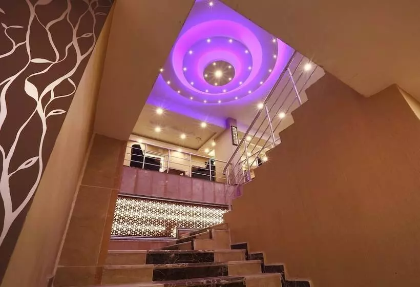 هتل Azd House