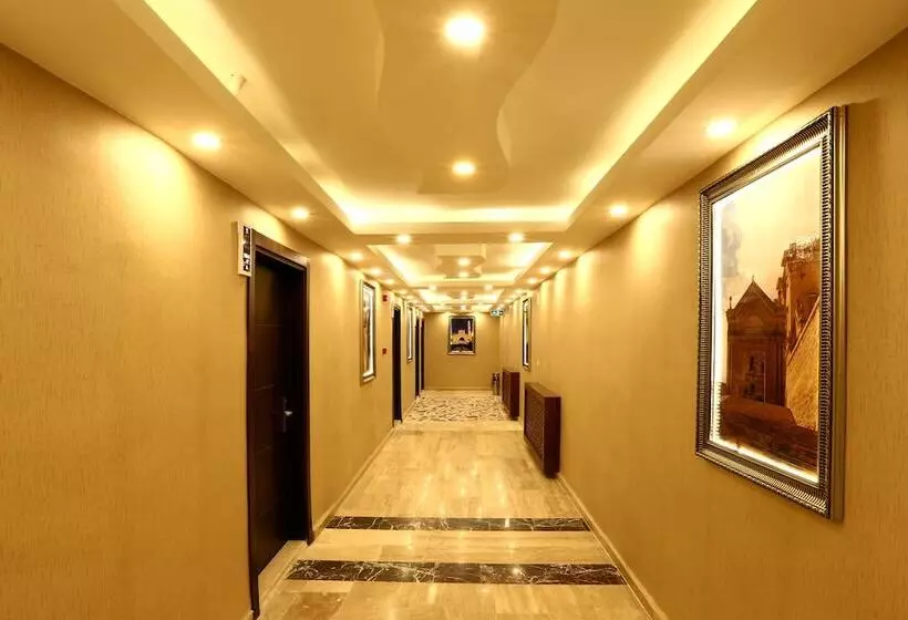 هتل Azd House