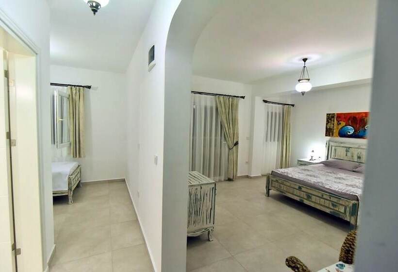 Szálloda Bahama Art