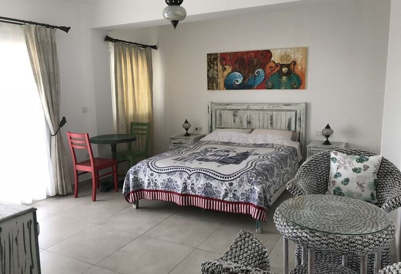 Szálloda Bahama Art