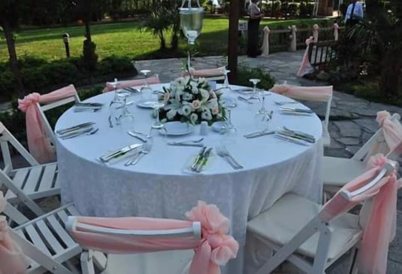 هتل Golkoy Yasam Resort