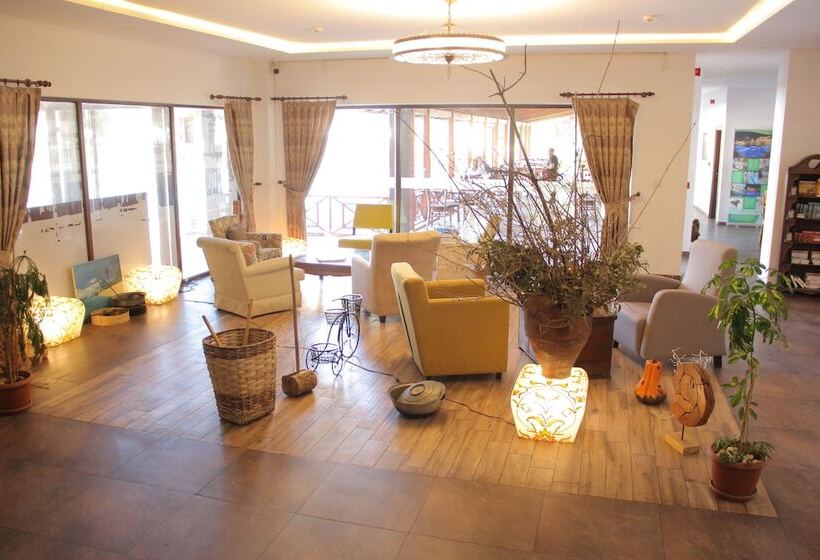 هتل Golkoy Yasam Resort