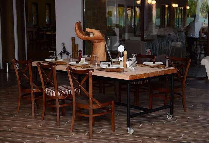 هتل Golkoy Yasam Resort