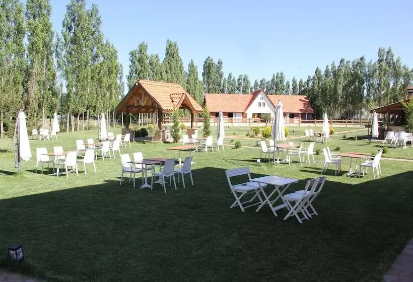 هتل Golkoy Yasam Resort