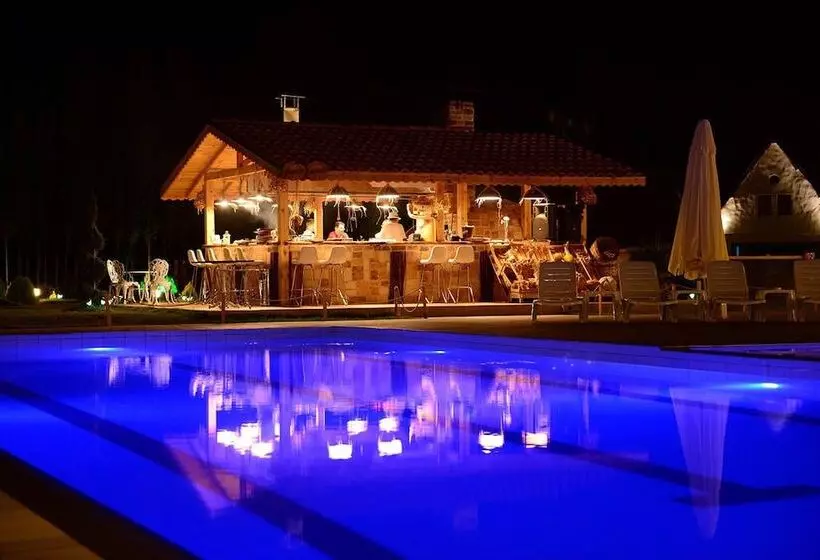 هتل Golkoy Yasam Resort