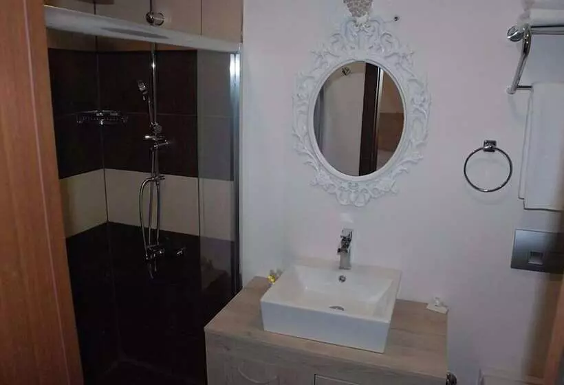 هتل Golkoy Yasam Resort