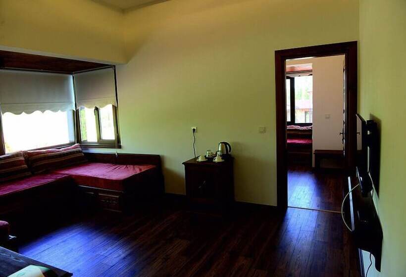 هتل Golkoy Yasam Resort