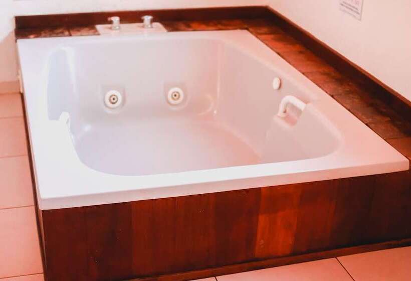 호텔 Pousada Mirante Do Penedo