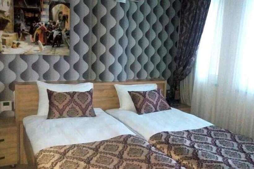 Отель Rey Manes