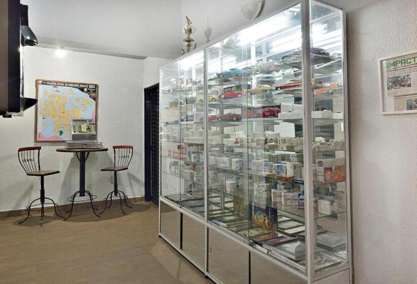 Hotelli Ribeirão Plaza