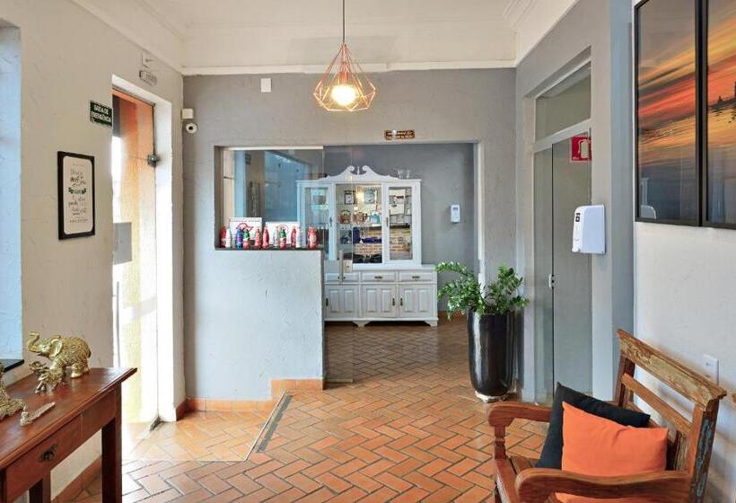 Hotelli Ribeirão Plaza