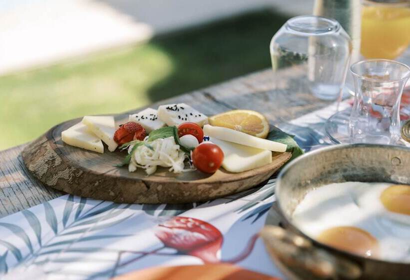 Отель Signature Alacati