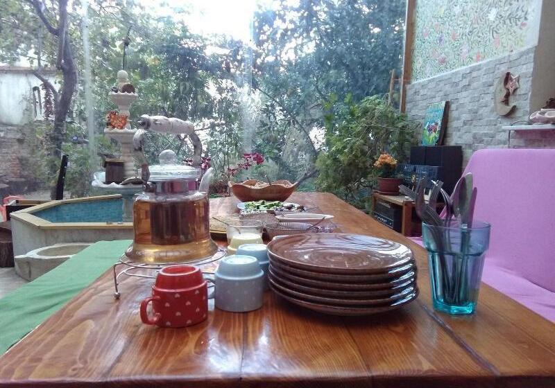 Lotus Garden Hostel Izmir