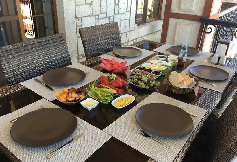 Pasha Port Hotel & Restaurant