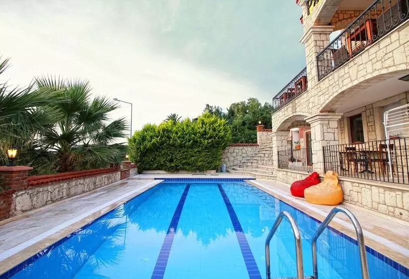 Pasha Port Hotel & Restaurant