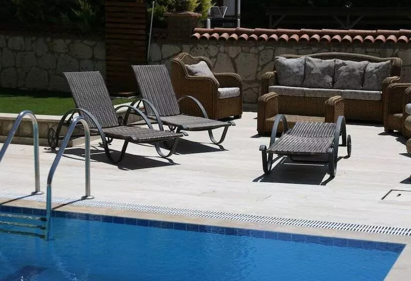 Pasha Port Hotel & Restaurant