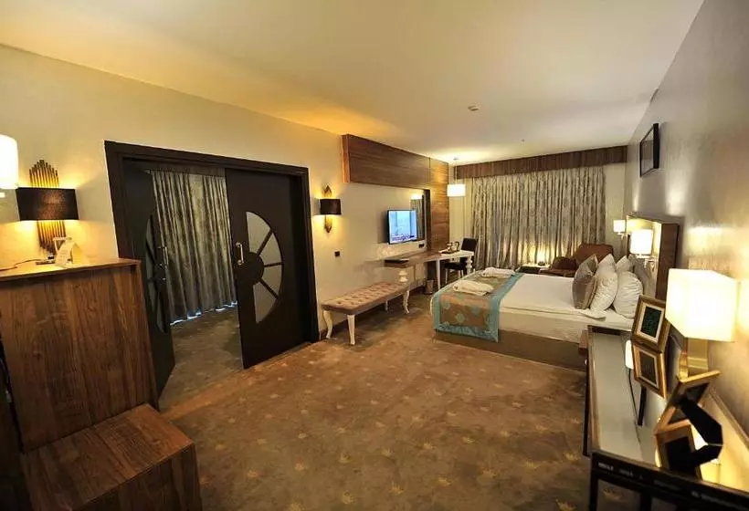 Royal Hotel Inegol