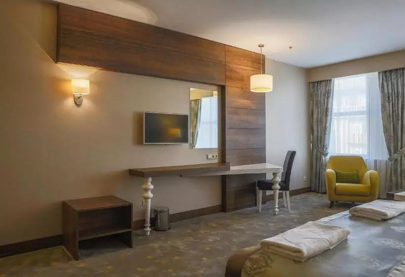 Royal Hotel Inegol
