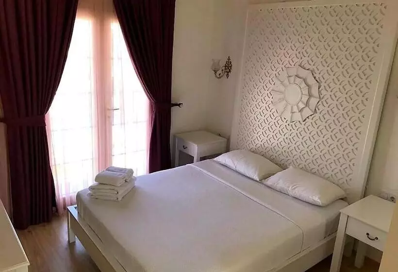 Aamiaismajoitus (B&B) Alacati Alaris