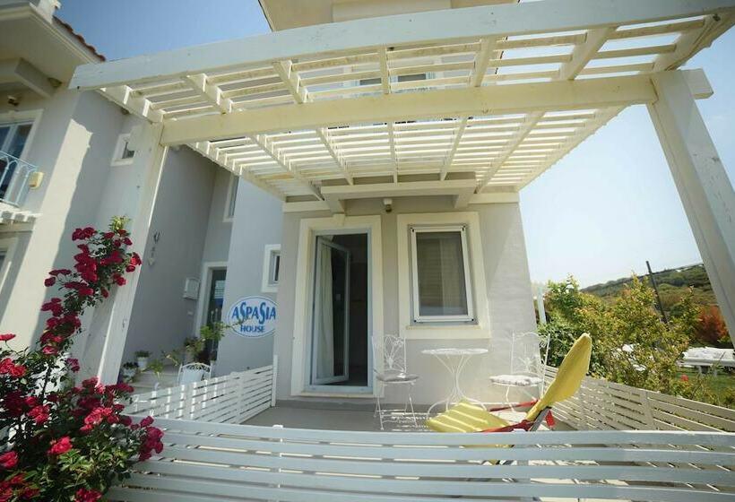 تختخواب و صبحانه Aspasia House