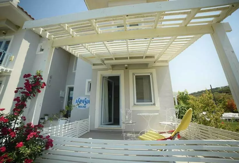 تختخواب و صبحانه Aspasia House