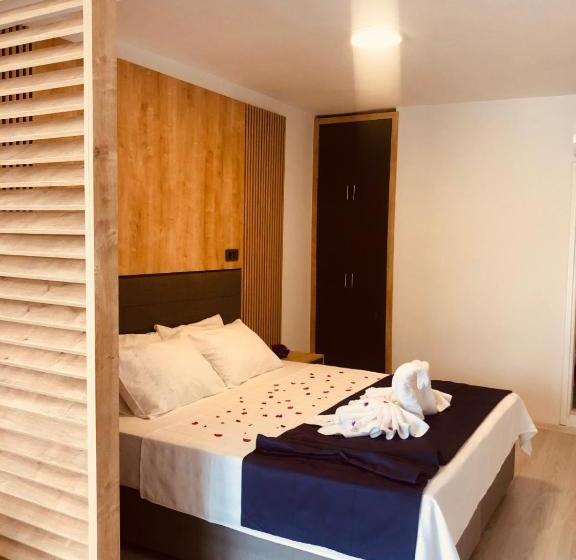 בית מלון כפרי Casablanca Antik