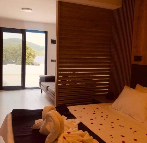 בית מלון כפרי Casablanca Antik