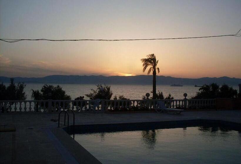 Wa çeşme Farm Hotel Beach Resort & Spa