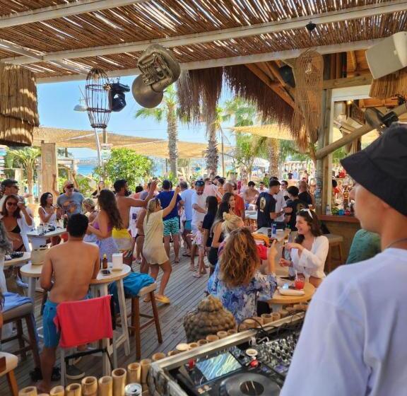 ホテル Kefi Beach & Suites