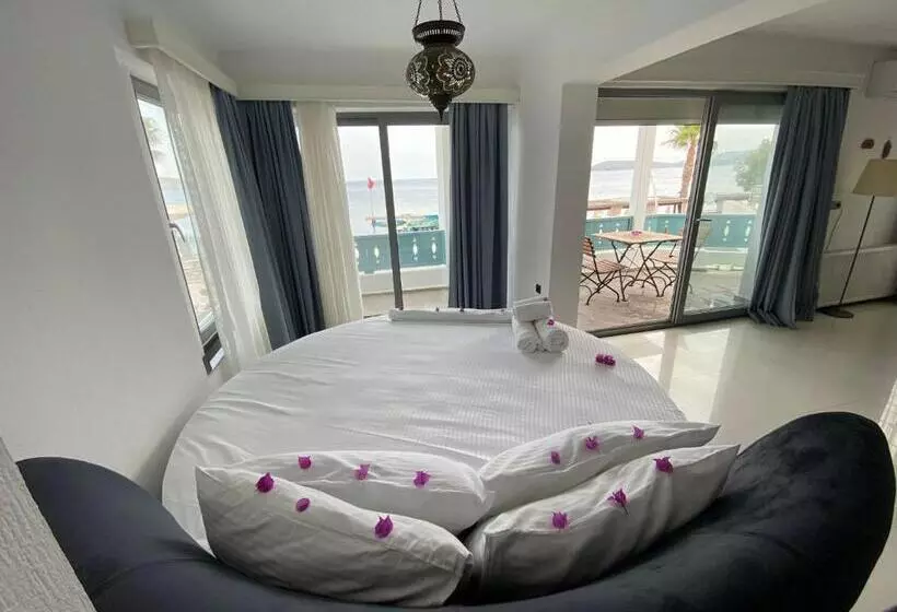 ホテル Kefi Beach & Suites