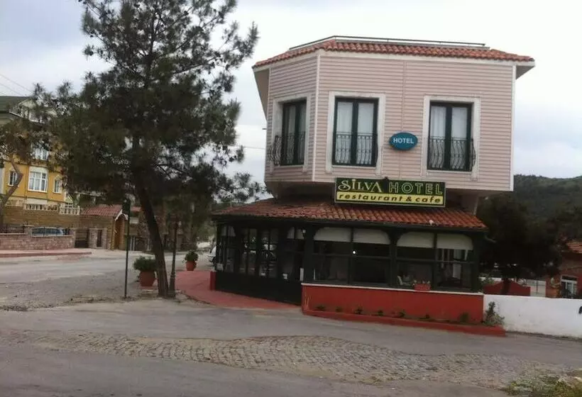 ホテル Silva Butik