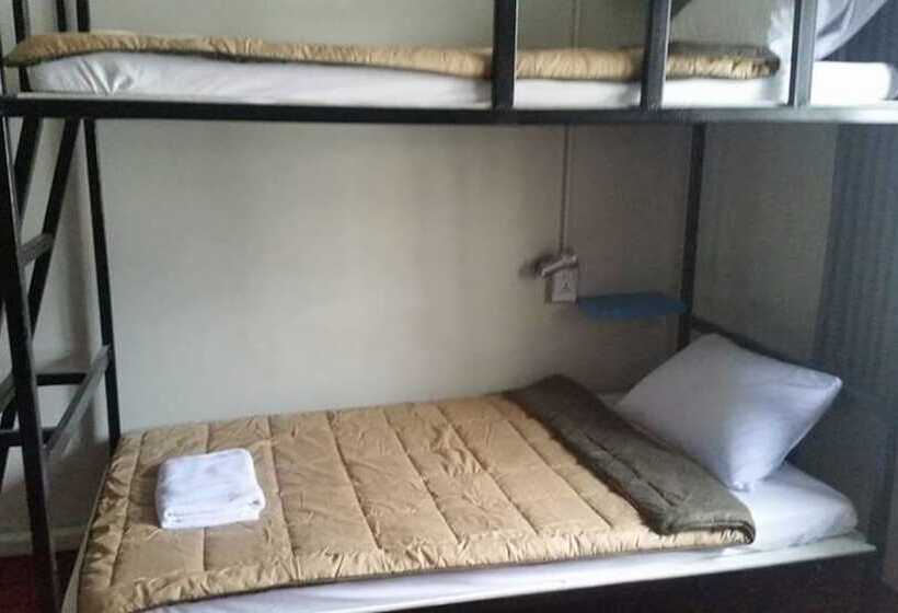 هاستل Jellybean Krabi Inn