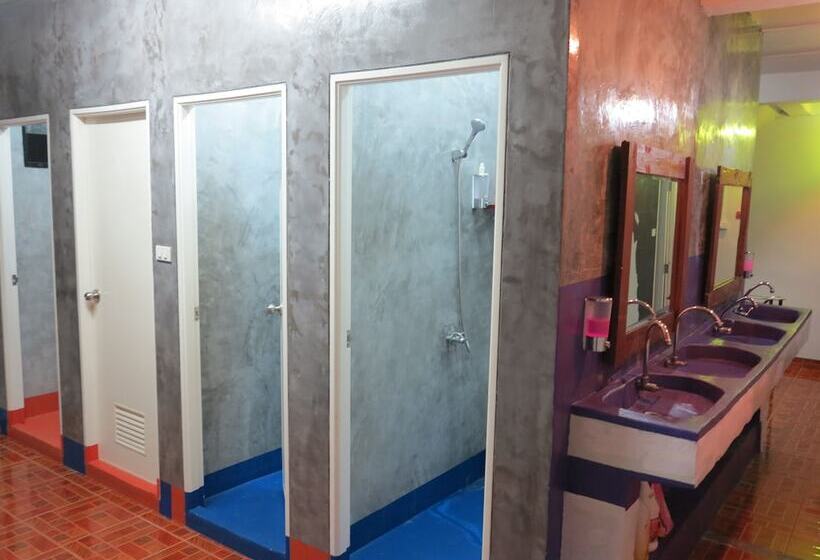 هاستل Jellybean Krabi Inn