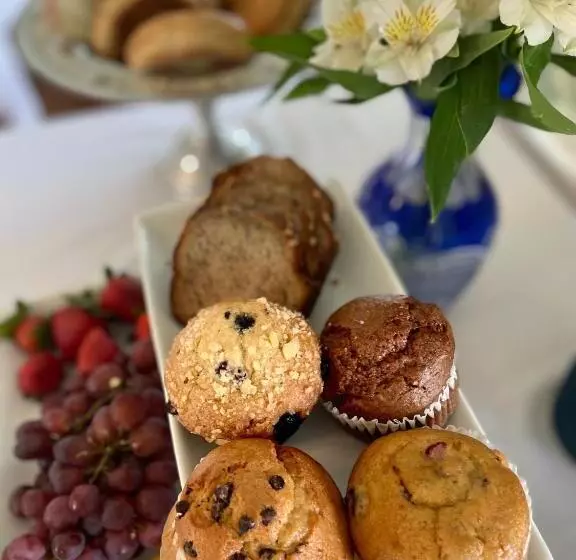 تختخواب و صبحانه The Langworthy Inn & Winery