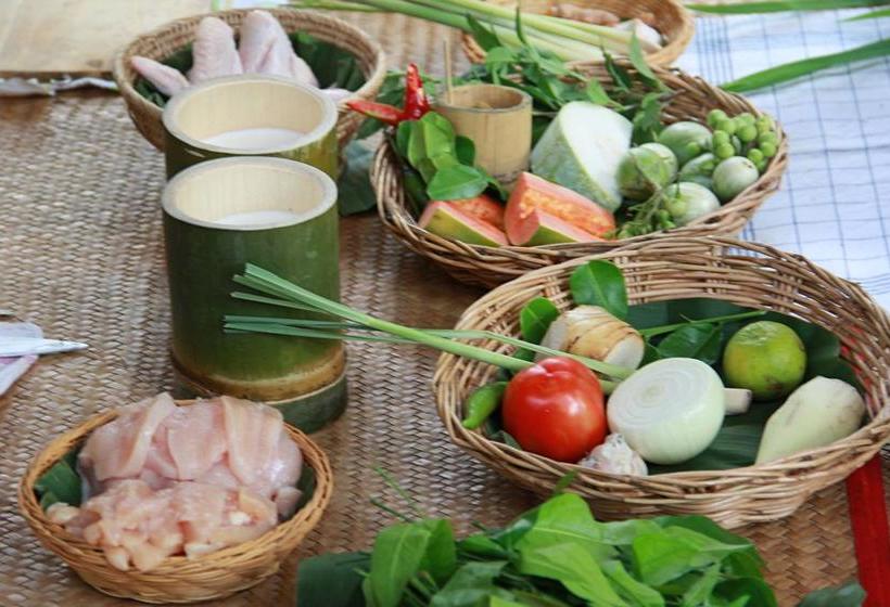 Coco Khao Sok Hostel