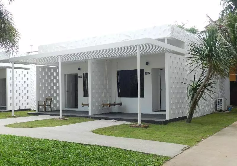 Hotelli Chaolao Tosang Beach