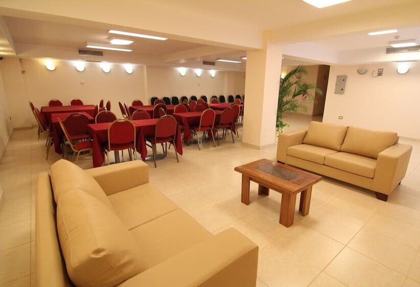 בית מלון כפרי El Cortijo