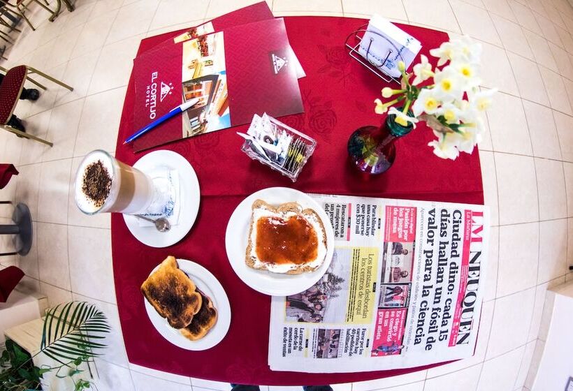 בית מלון כפרי El Cortijo