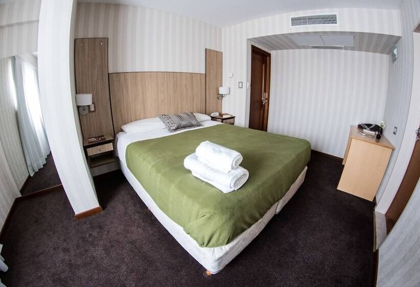 בית מלון כפרי El Cortijo