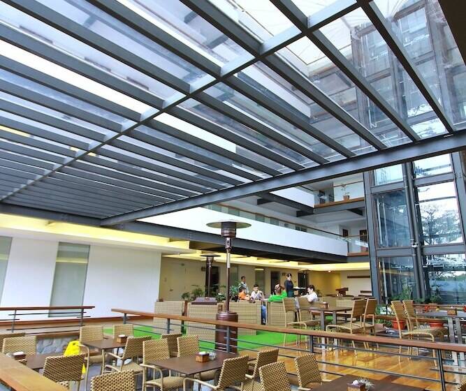 Hotel Grand Sierra Pines Baguio