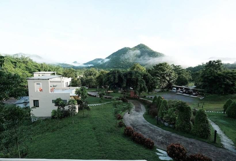 בית מלון כפרי Hi  Scene Resort